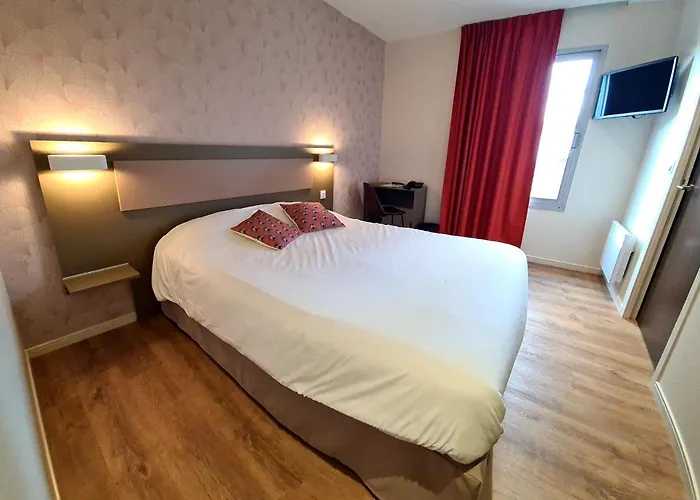Hotel Pont De Senard